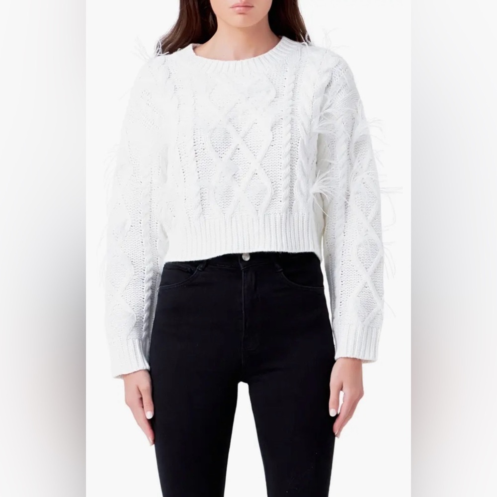 Off whiteCable-Knit Feather Trim Cropped Sweater